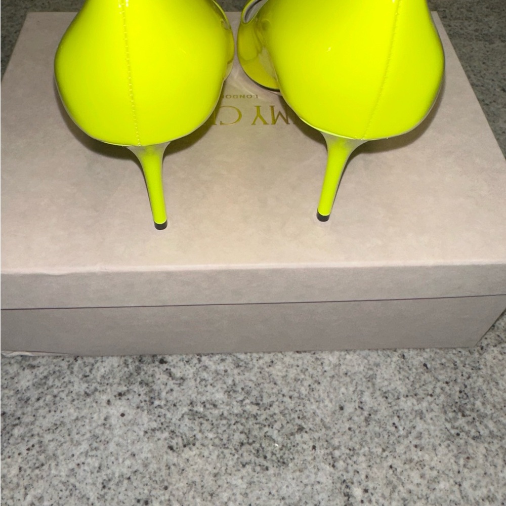 Jimmy Choo Neon Citron Patent Leather Agnes OPAF Pointed Toe Pumps size 40.5 - Picture 8 of 12